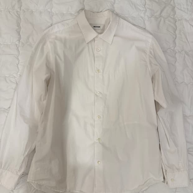 비이커 에센셜 히든포켓 셔츠