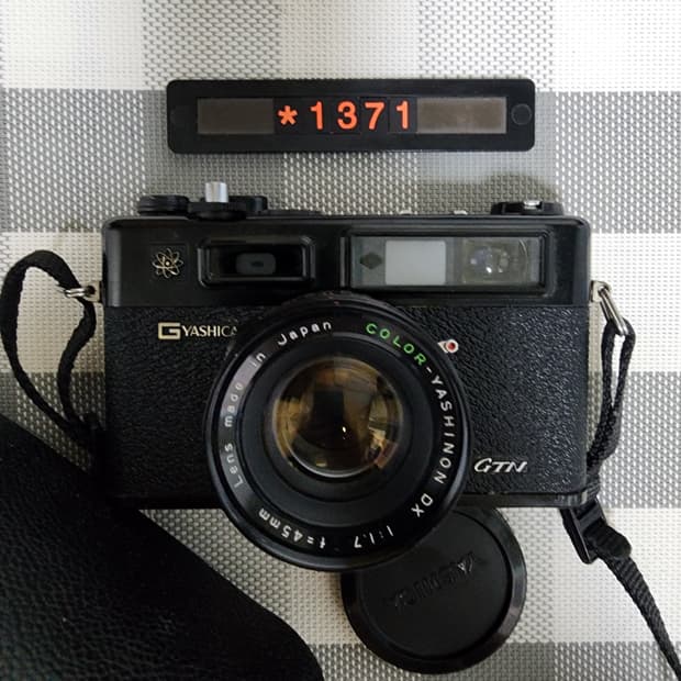 야시카 일렉트로 35 gtn 필름카메라 블랙바디 케이스포함