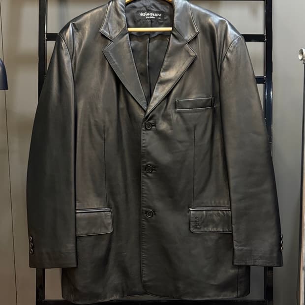 (105) 입생로랑 3버튼 양가죽 빈티지 자켓 38.9 