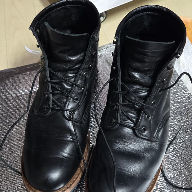 레드윙 9423 9.5d팝니다