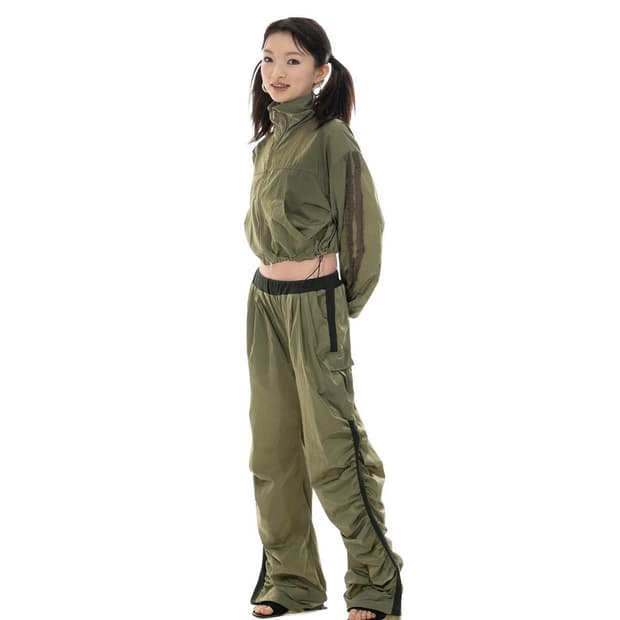 루루 하이넥 집업 카키