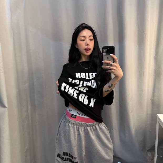 더미스테리어스호텔 TMH X LINE UP 반팔 티셔츠