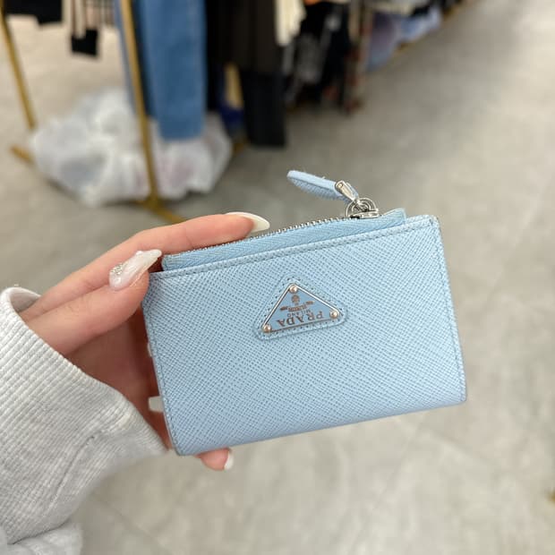 [정품] 프라다 반지갑 신형