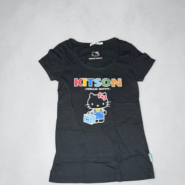 킷슨(Kitson) x 유니클로 헬로키티 콜라보 슬림핏 반팔티