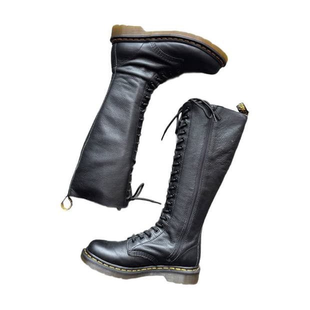 닥터마틴 1B60 벡스 20홀 부츠 데드스탁 (240-245)