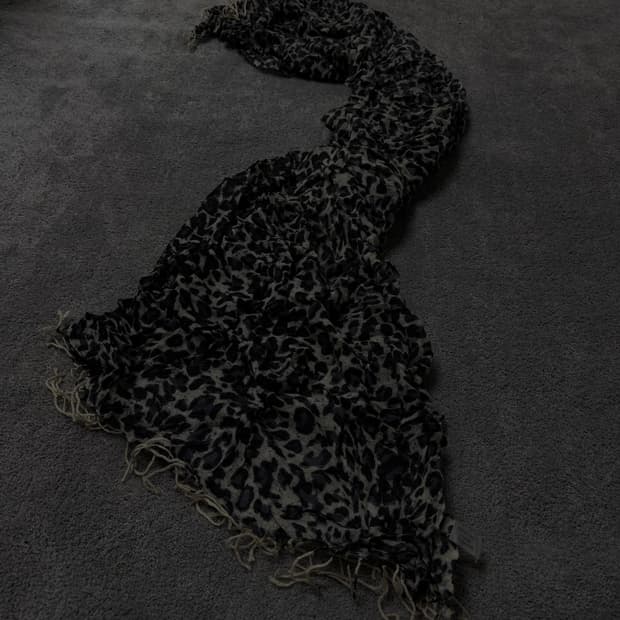 Vintage v-kei punk mood leopard scarf