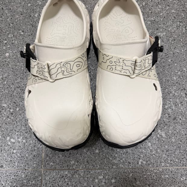 크록스 올 터레인 아틀라스 스투코 265(M8W10)