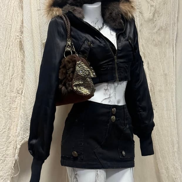 Real Fur Hooded Detail Cropped Pufer