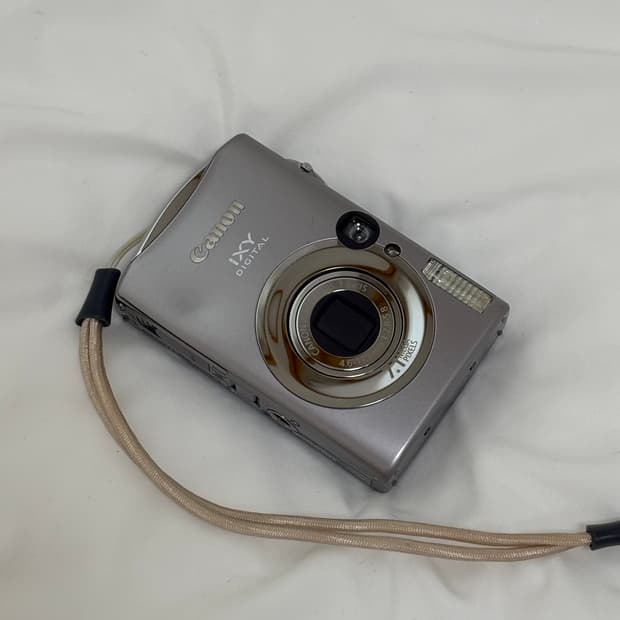 캐논 ixy 900 is (익서스 ixus 850 is 동일 모델)