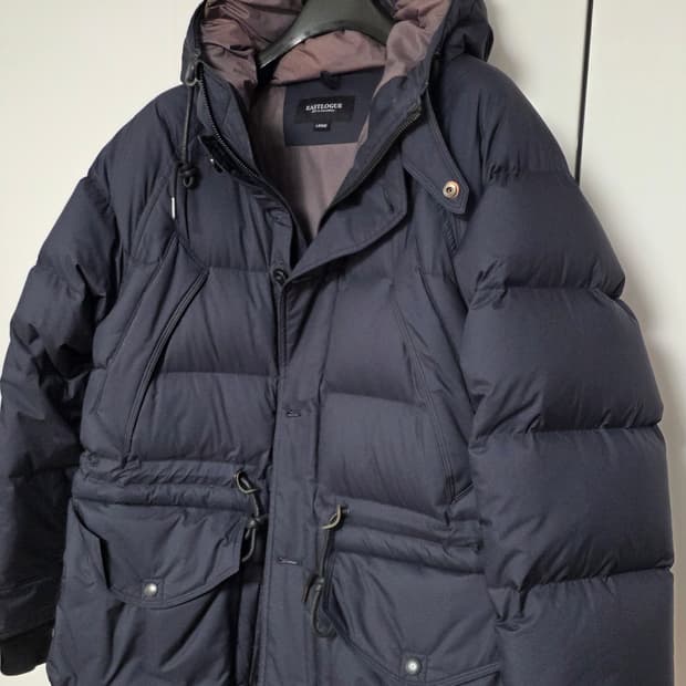 이스트로그 유틸리티 패딩  네이비 L사이즈 