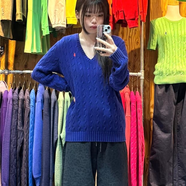 L 폴로랄프로렌 오렌지포니 케이블 블루 브이넥 니트