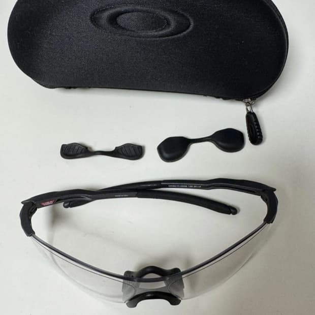 오클리 ev제로 아시안핏 변색렌즈