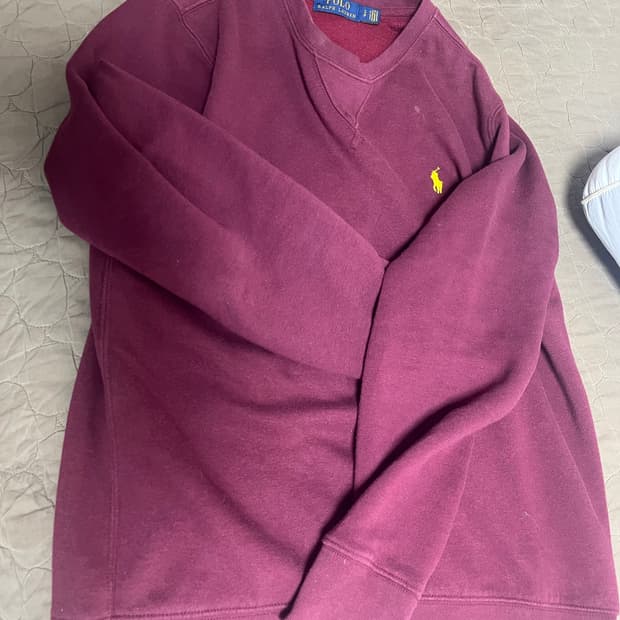 폴로 버건디 맨투맨