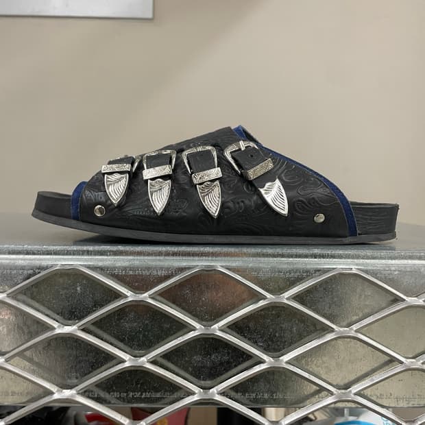 토가 풀라 스트랩 4버클 슬라이드 39 (gr-4245)