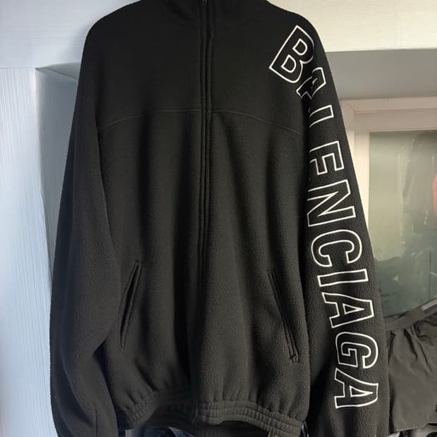 발렌시아가 아웃라인 플리스 트랙재킷 44