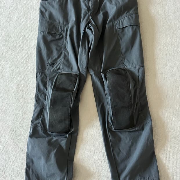 아크테릭스 리프 탈로스팬츠 1세대 판매합니다