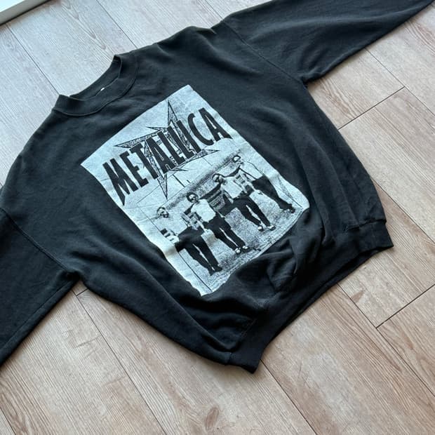 [os] 90s vintage metallica sweat