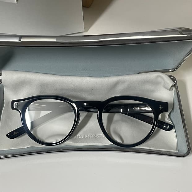 (새상품급) 젠틀몬스터 론(RON) 01 - 풀박스