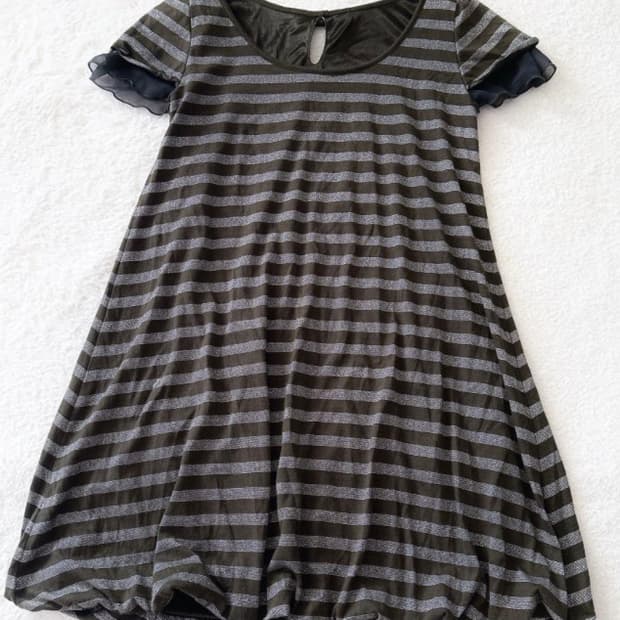 pink adobe 줄무늬 원피스 블라우스 리본 반소매