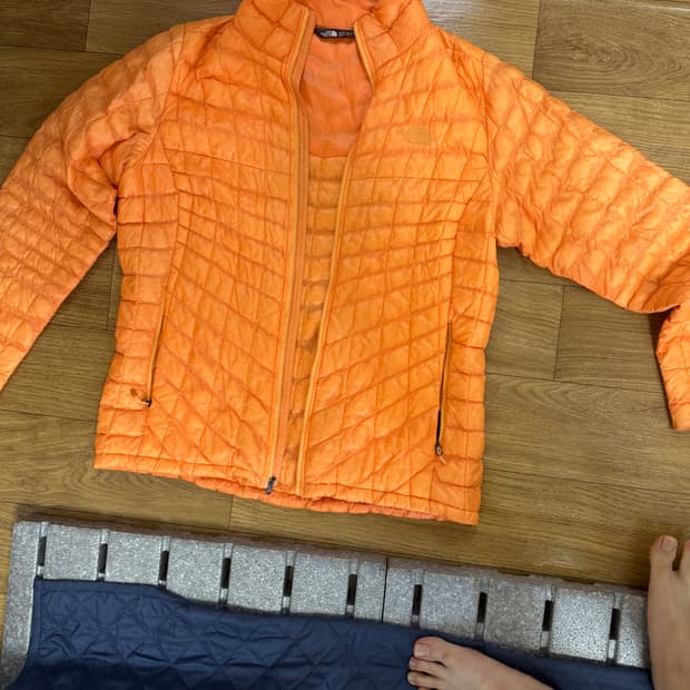 노스페이스 경량패딩