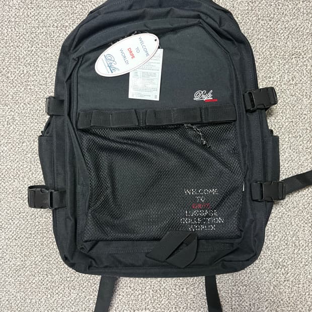 (새제품) 드라이프 언커먼 블랙 백팩