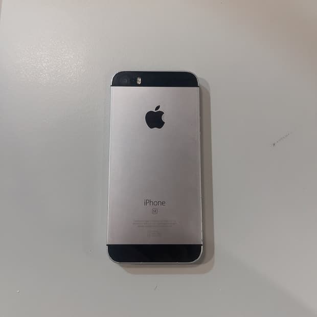 아이폰 se 스그 64기가