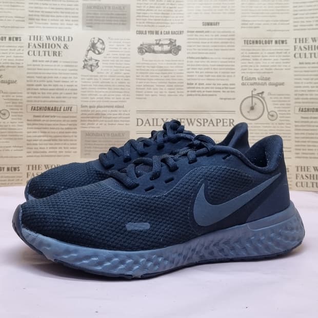 나이키 레볼루션5 블랙 여성운동화235