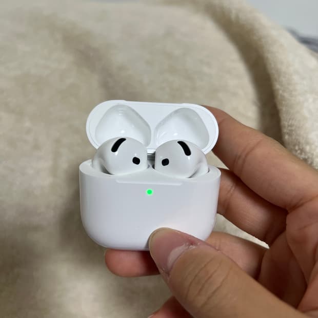 에어팟4세대 노캔 거의 새상품