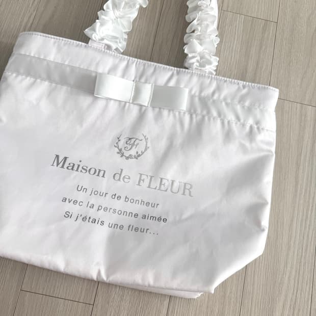 [새상품] 메종드플뢰르 스나계 프릴 리본백