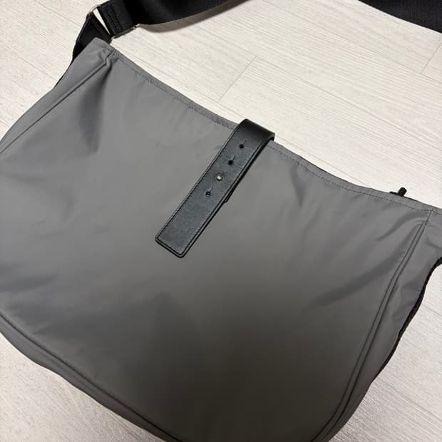 Wavy Bag High Density Nylon Grey