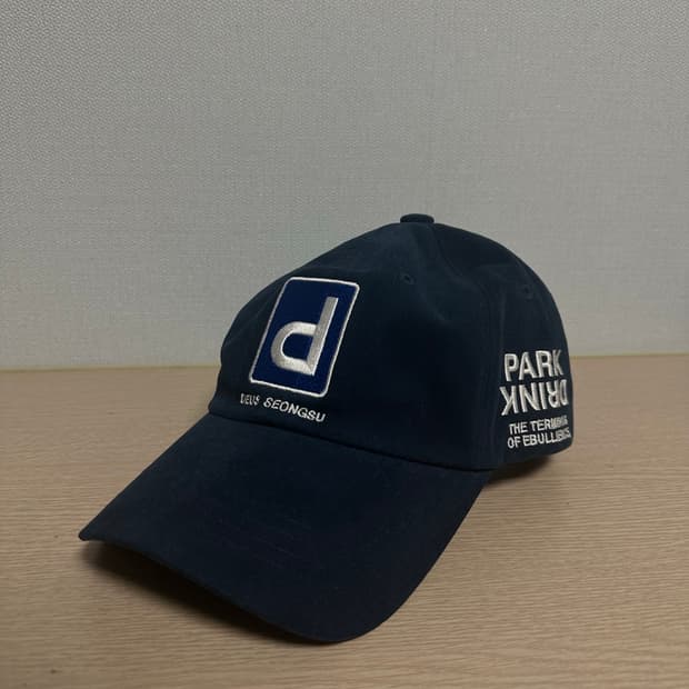 데우스 마키나 성수 네이비 볼캡