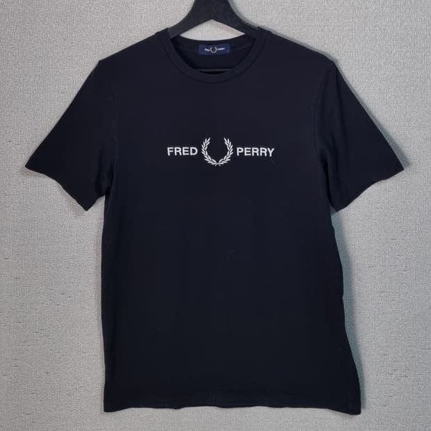 S ) 프레드페리 블랙 반팔티