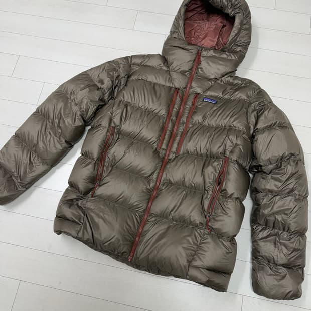 25fw 파타고니아 피츠로이 L 사이즈  1회착 후 보관  사진찍고 절대