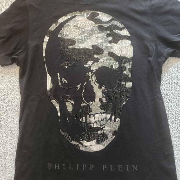 필립플레인 라인스톤 스컬 반팔티