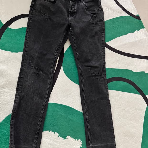 All saints cigarette 진 