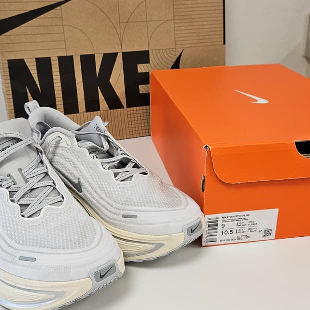 (한정판)나이키 보메로 플러스 270mm나이키 보메로 플러스 남성 로드 