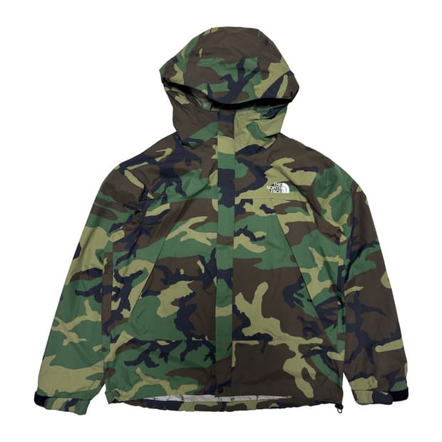 노스페이스 카모 도트샷