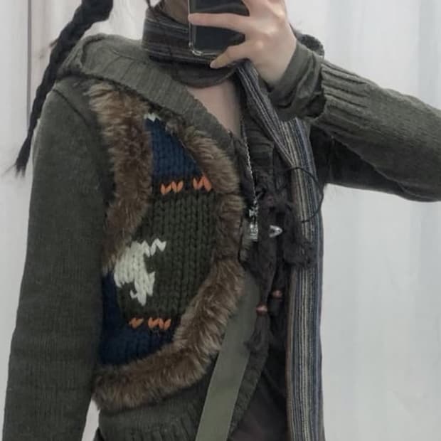 선가든파티 카키 히피 니트 퍼 조끼 