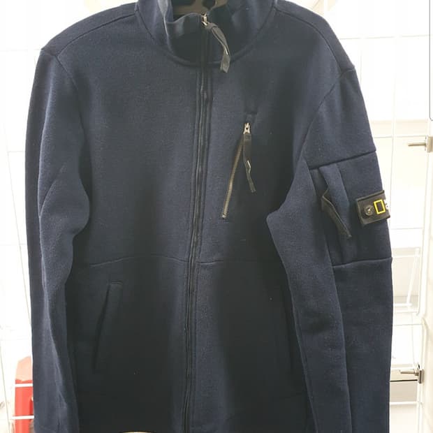 내셔널지오그래픽 정품 집업 100사이즈 판매합니다