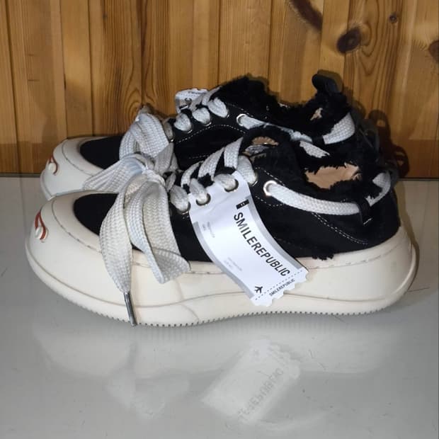 35 220mm 스마일리퍼블릭 캔버스 스니커즈