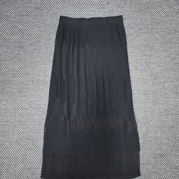 한섬 시스템 SYSTEM 블랙 플리츠 롱스커트 밴딩치마