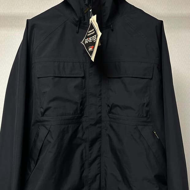 슈프림 고어텍스 쉘 자켓 25fw XL(105-110)