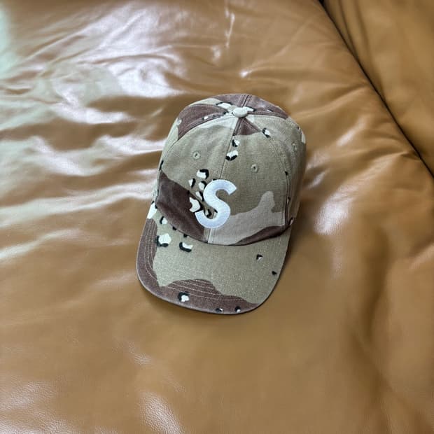 Supreme 슈프림 피그먼트 데저트 카모 S로고 6패널 볼캡 모자