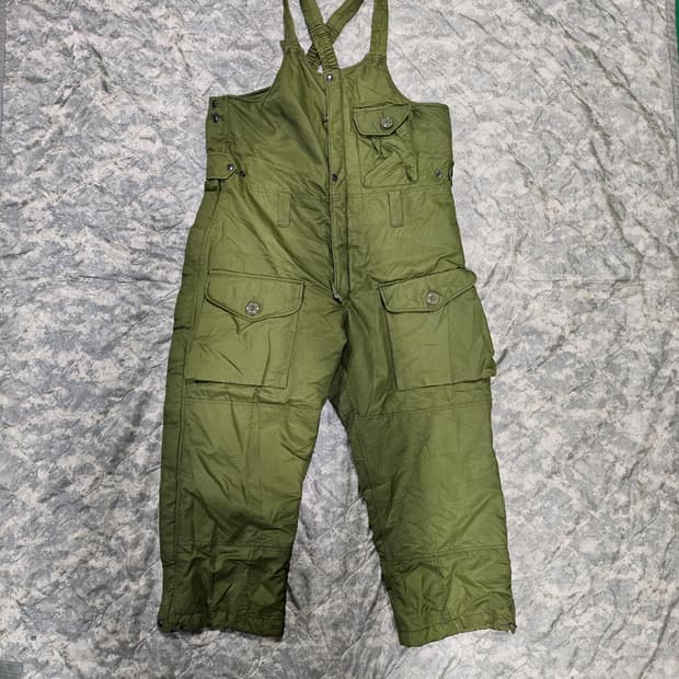 캐나다군 익스트림 콜드웨더 오버롤 