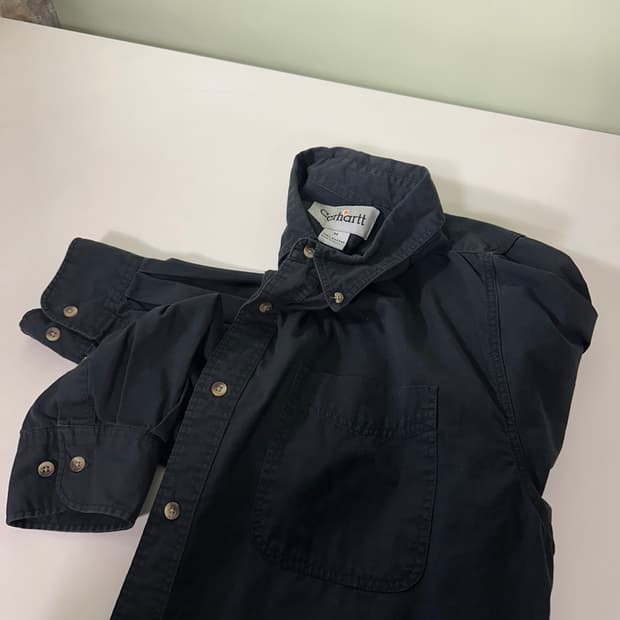 M 100 칼하트 블랙 오버핏 원포켓 논로고 셔츠 남방