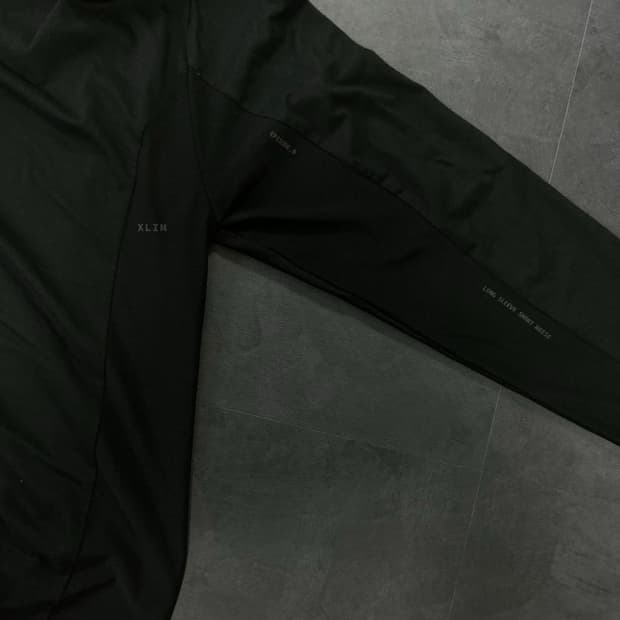 [한정매물] EP.9 01 SLEEVE BLACK