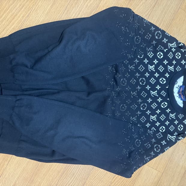 루이비통 모노그램 니트