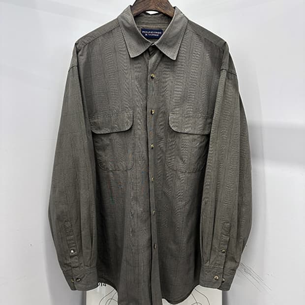 ROUNDTREE & YORKE (XL)