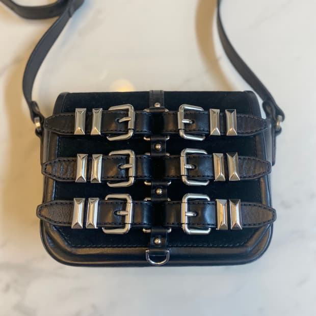 더쿠플스 벨티드백