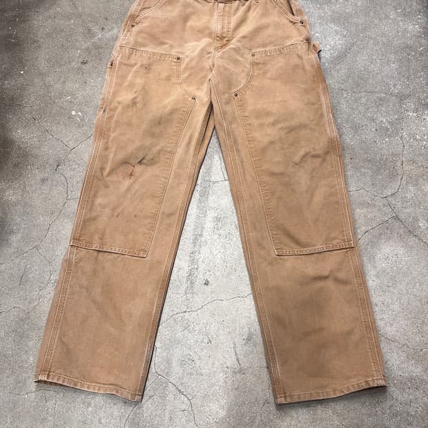 칼하트 더블니 덩가리핏 B136 BRN